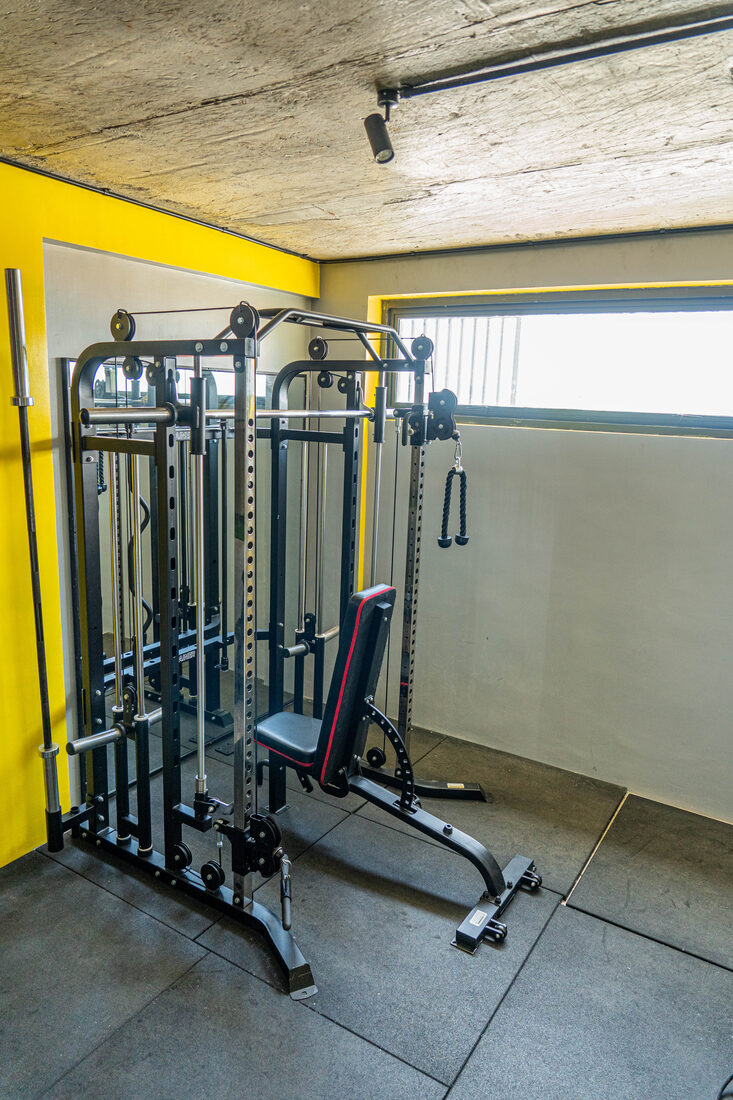 Gym equipment and cable machine